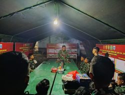Danton Satgas TMMD Ke-126 Kodim 0601/Pandeglang Laksanakan Briefing Malam untuk Persiapan Kegiatan Esok Hari
