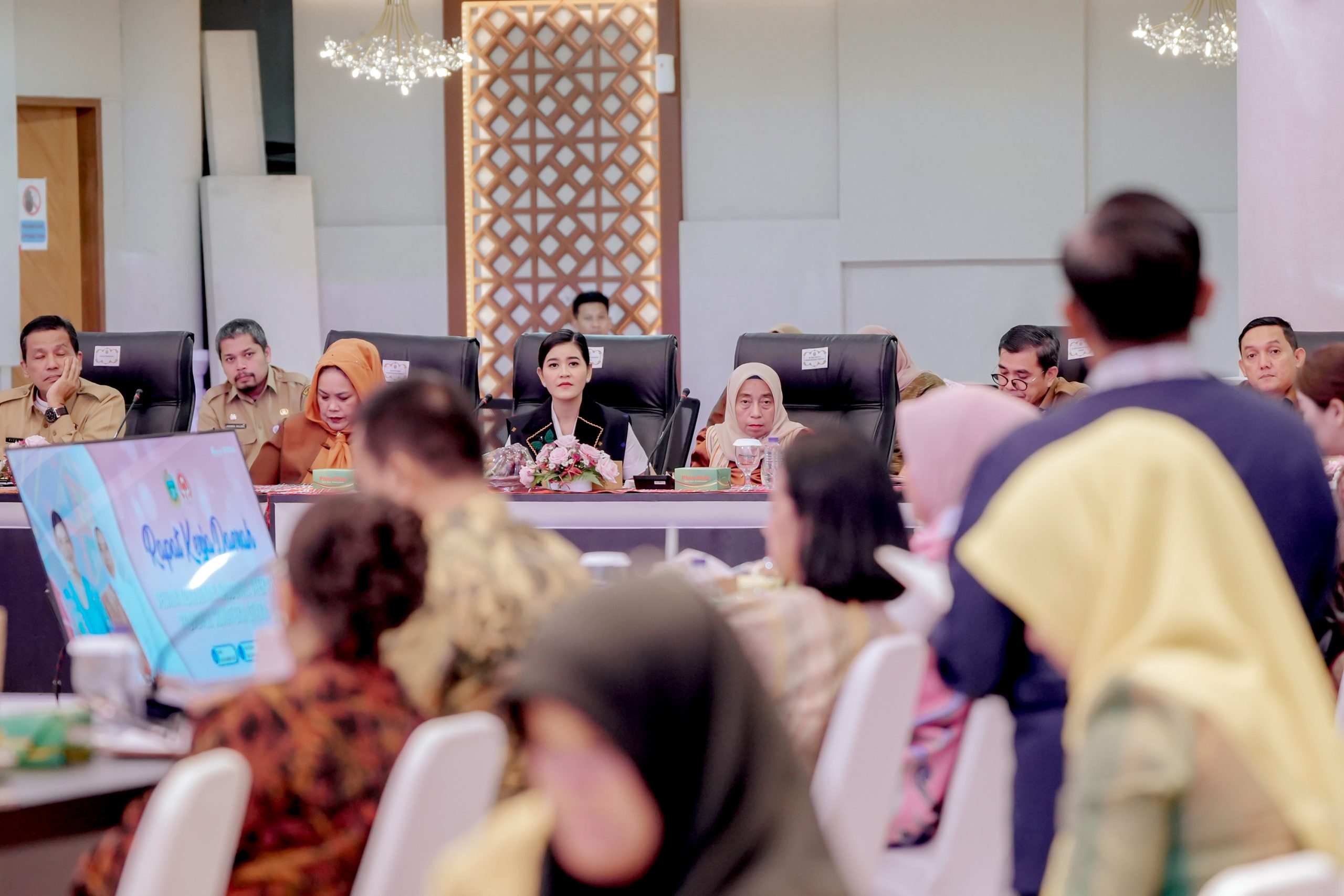 Foto Ketua Dekranasda Sumut Buka Rakorda 1 scaled