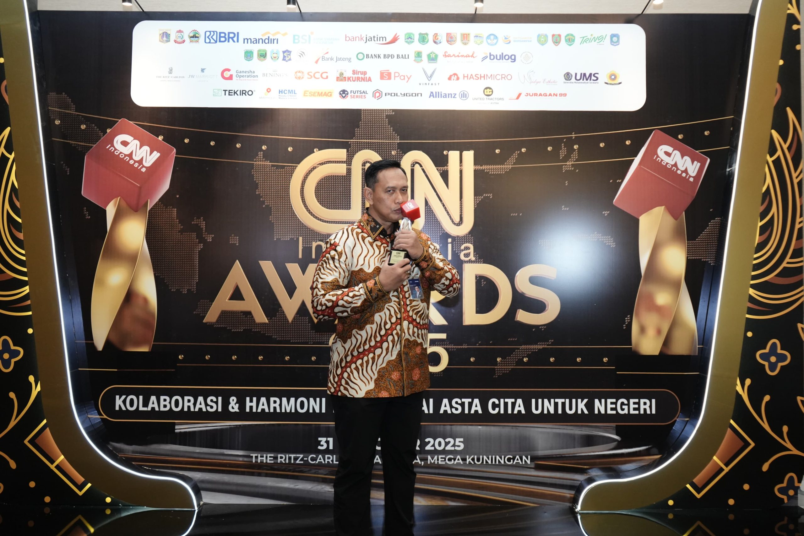 BULOG Raih Penghargaan “National Food Security and Resilience Champion” di Ajang CNN Indonesia Awards 2025 3 IMG 20251031 WA0286 scaled