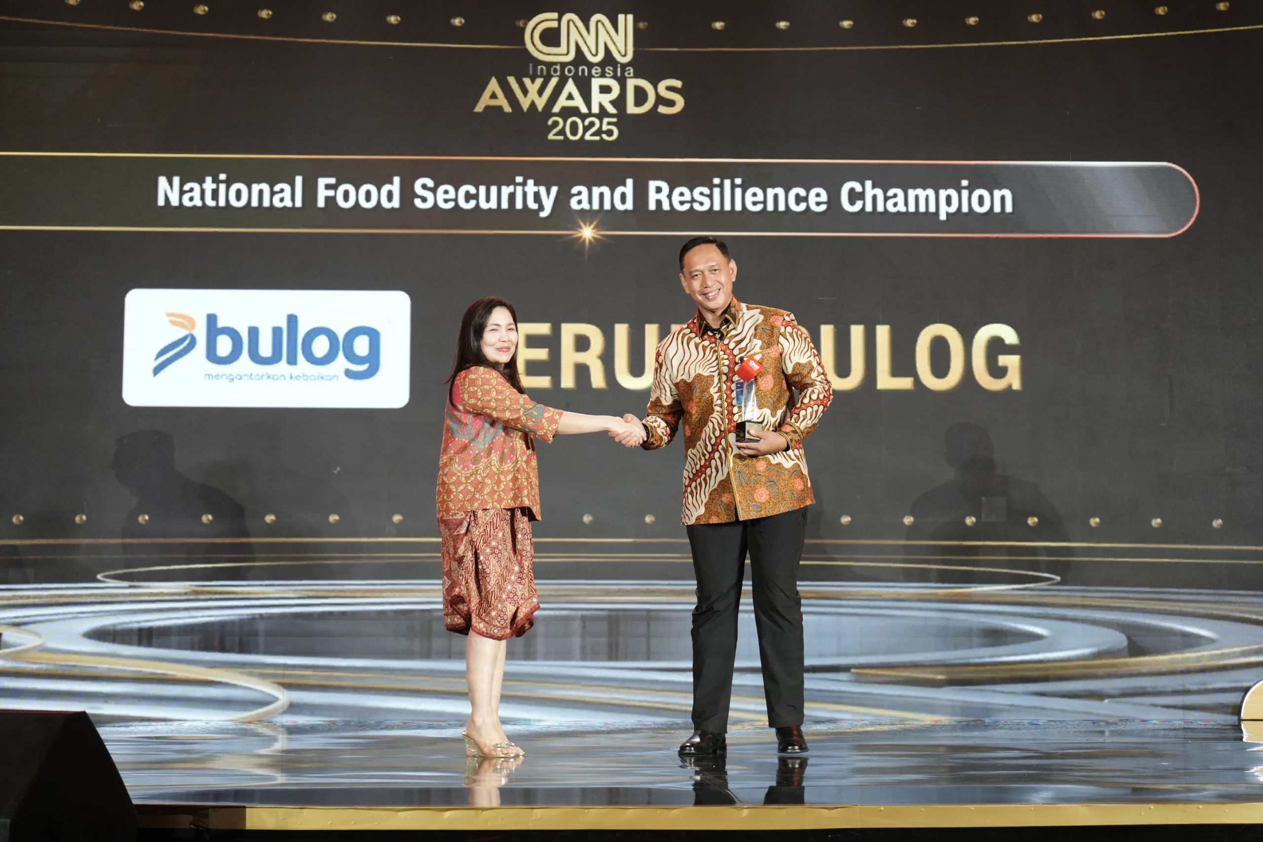 BULOG Raih Penghargaan “National Food Security and Resilience Champion” di Ajang CNN Indonesia Awards 2025 1 IMG 20251031 WA0287 scaled