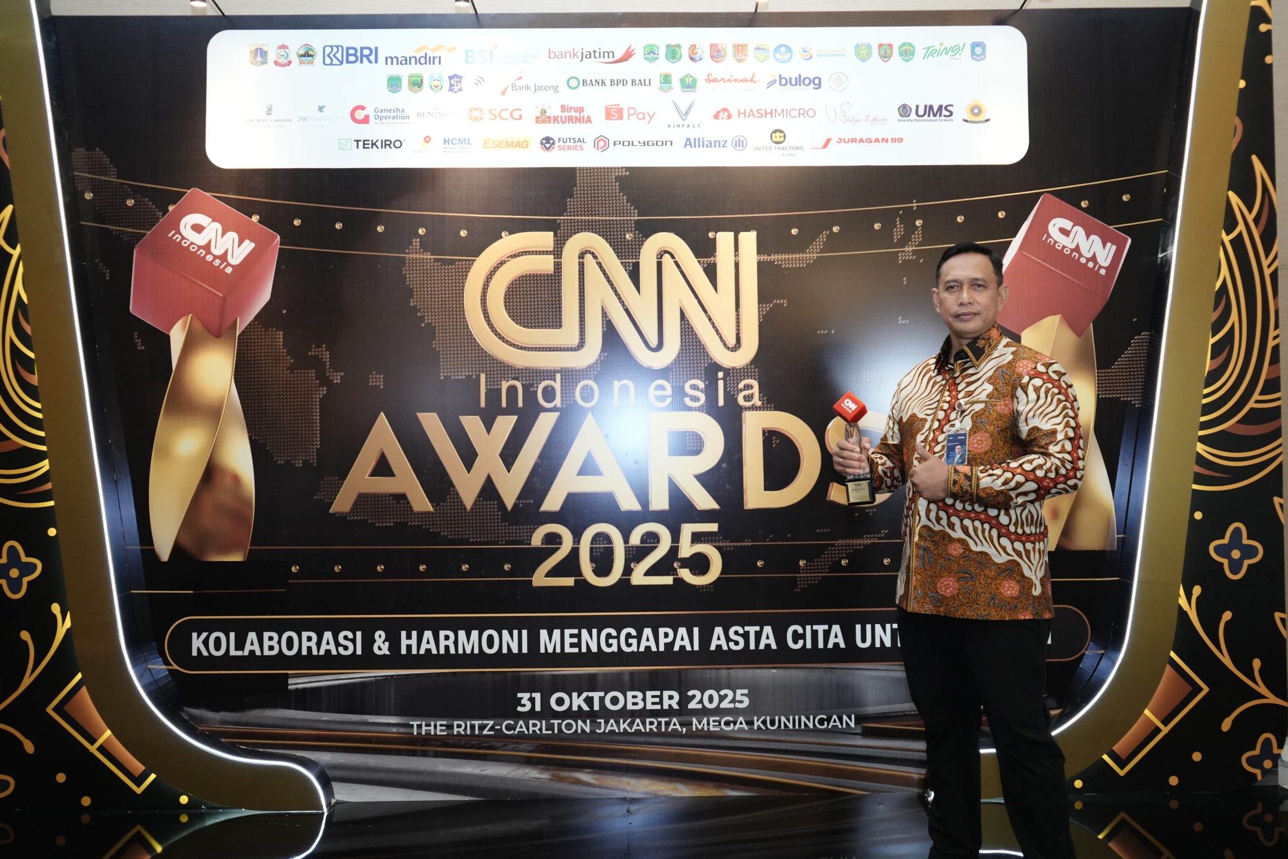 BULOG Raih Penghargaan “National Food Security and Resilience Champion” di Ajang CNN Indonesia Awards 2025 2 IMG 20251031 WA0289 scaled