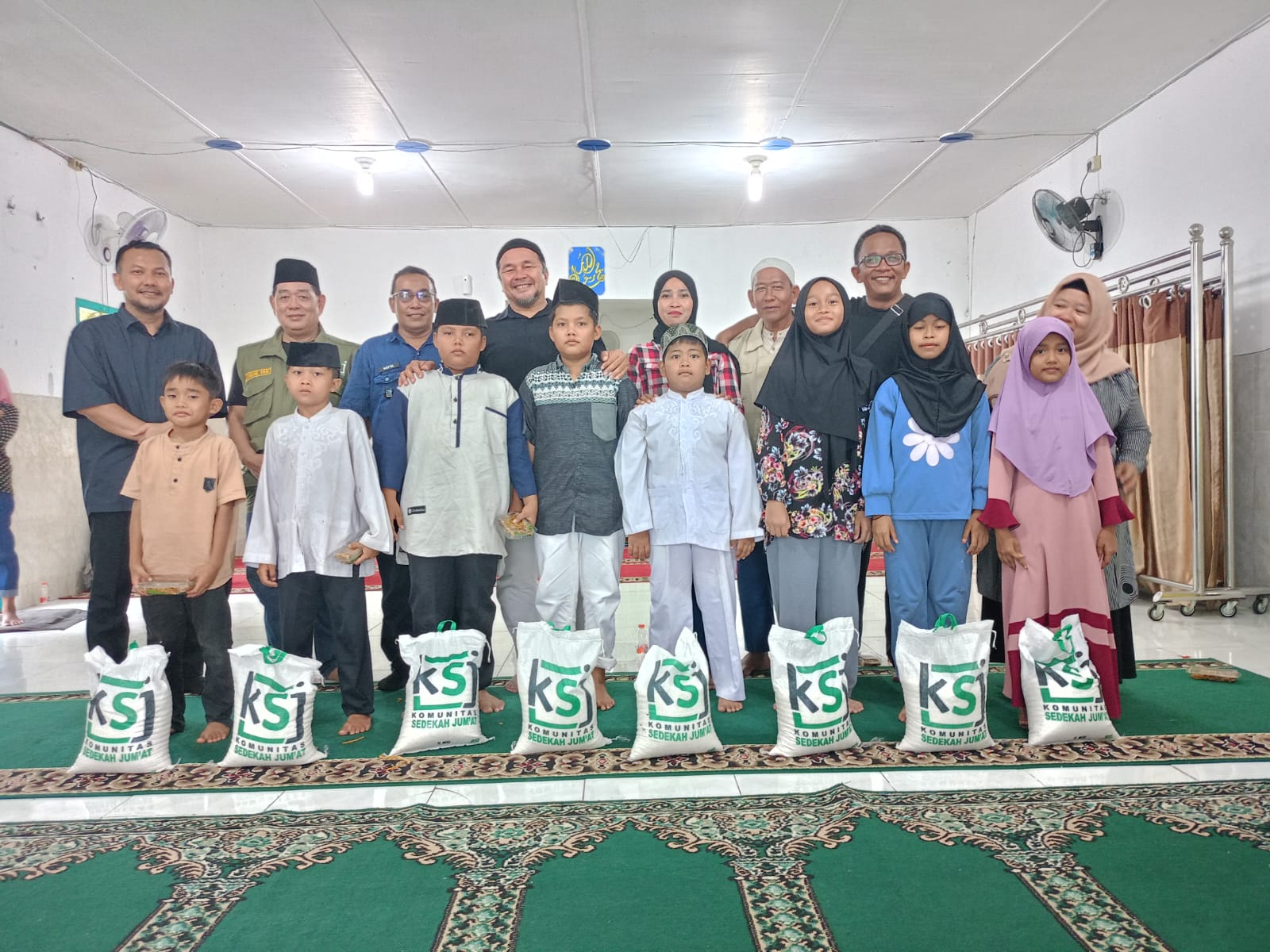 KSJ Tebingtinggi Terus Menebar Kebaikan, Edisi ke-325 Jadi Bukti Nyata Cinta dan Kepedulian Sosial 1 IMG 20251101 WA0010