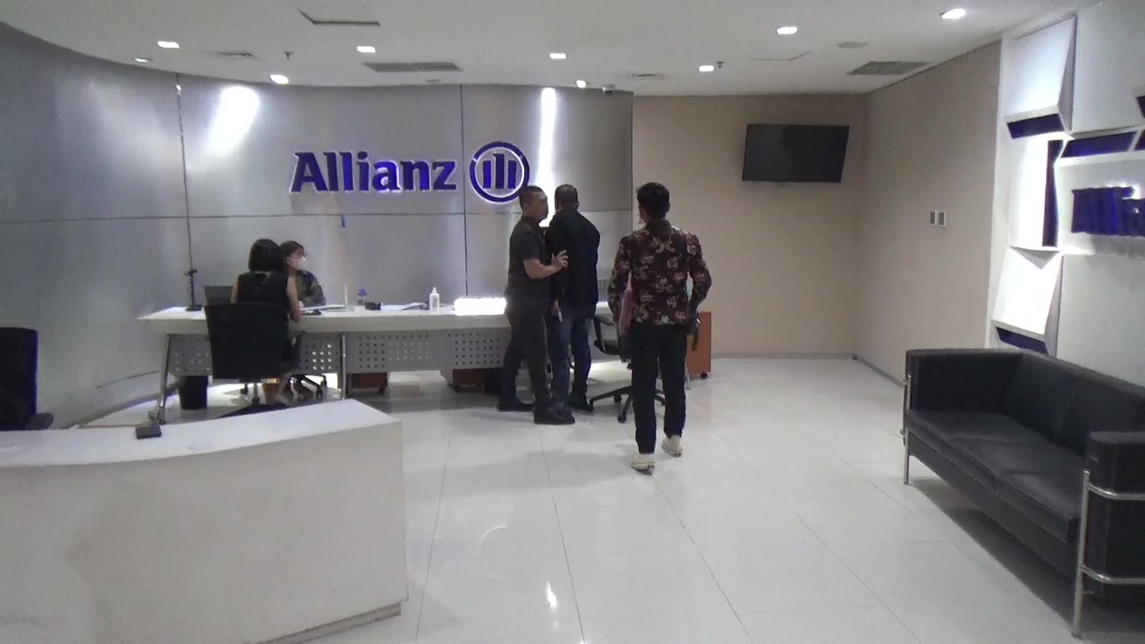 Kuasa Hukum Geruduk Allianz, Protes Klaim Pasien Kanker Tak Dibayar dan Dugaan Pelecehan 4 bcda8fb4 da04 4631 9c0a d40097fd81aa