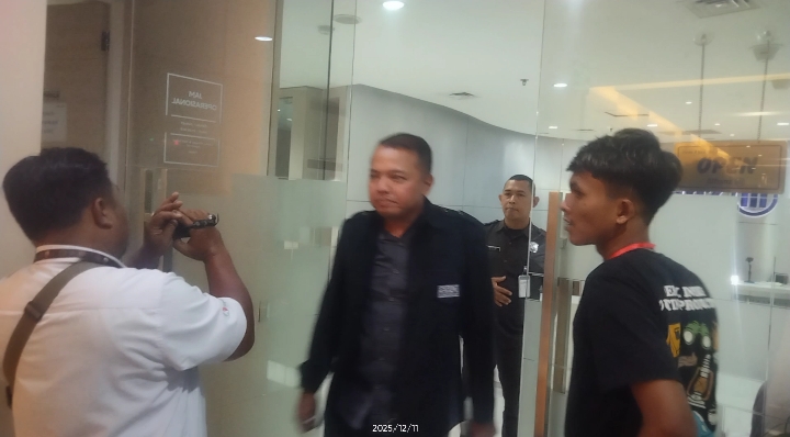 Kuasa Hukum Geruduk Allianz, Protes Klaim Pasien Kanker Tak Dibayar dan Dugaan Pelecehan 5 d2fd72d9 4ef0 4c04 b023 a03e5f69dbc7