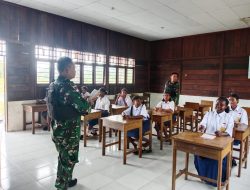 Satgas Yonif 410/Alugoro Peduli Pendidikan di Sekitar Pos