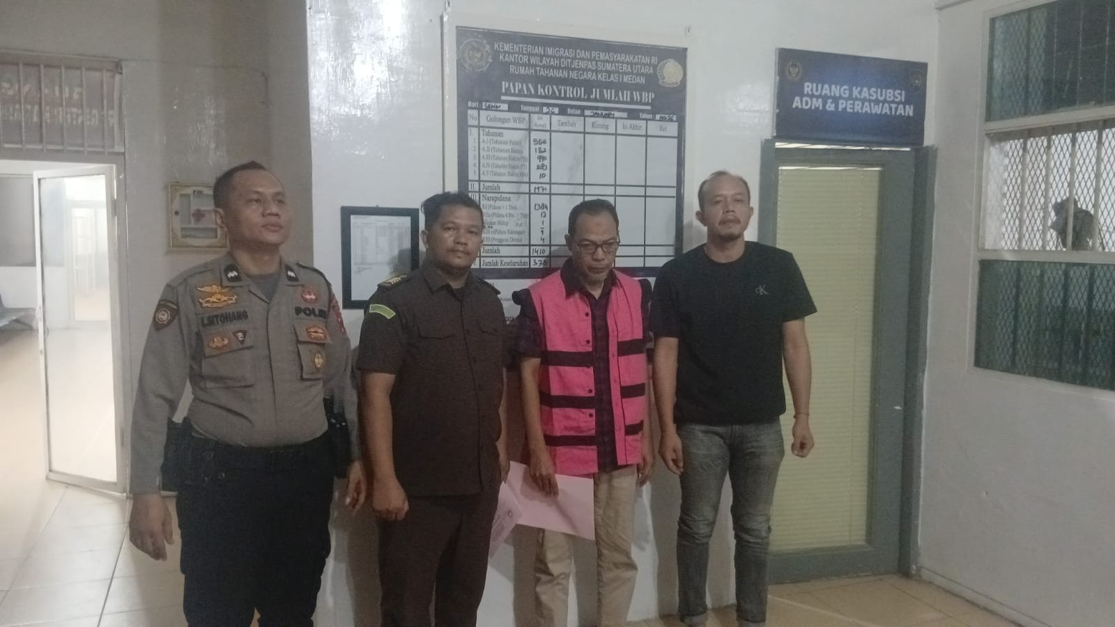 Kejari Medan Tangkap Mantan Pejabat BRI Titipapan Terkait Dugaan Korupsi Kredit, Negara Rugi Rp1,36 Miliar 2 IMG 20260127 WA0148