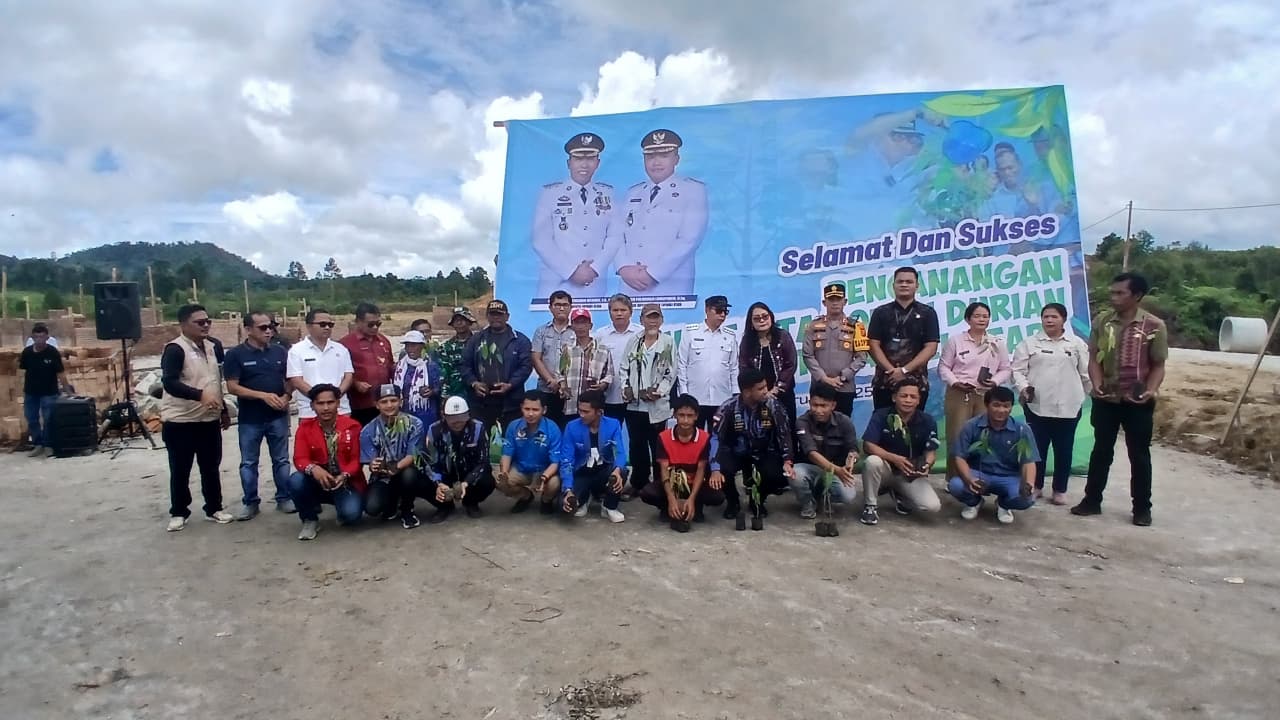 Sejuta Pohon Durian Dicanangkan di Hunian Tetap Dolok Nauli untuk Masa Depan Tapanuli Utara 2 38803ce5 2c6d 48ff b19c 096bcb4df051