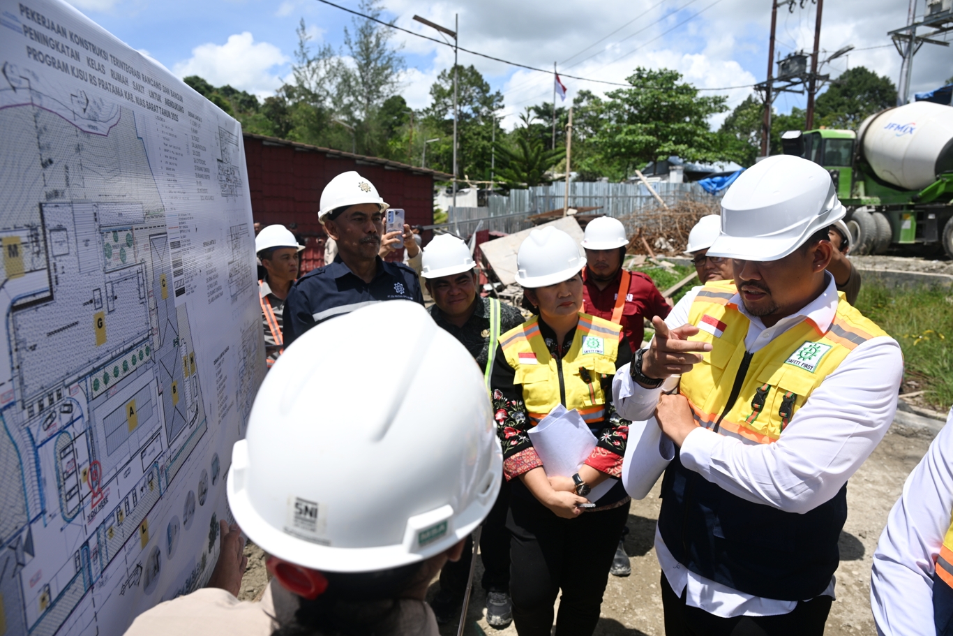 FOTO GUBERNUR SUMUT TINJAU RSUD PRATAMA NIAS BARAT 5