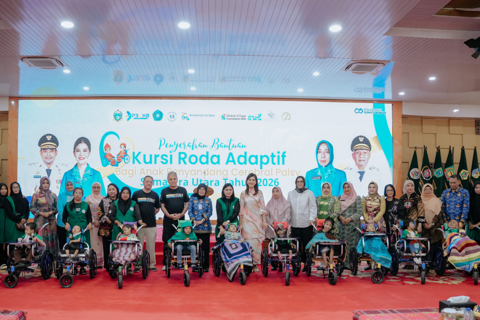 Kahiyang Ayu Serahkan 135 Kursi Roda Adaptif 8.jpg 1536x1024 1