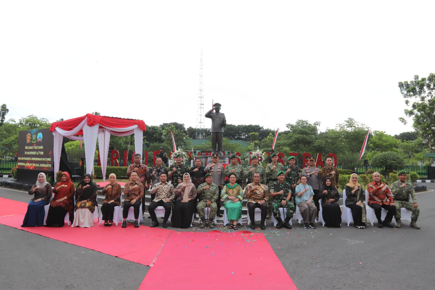 c2fe37bf adb8 4ebe 8359 198b2f833ac3