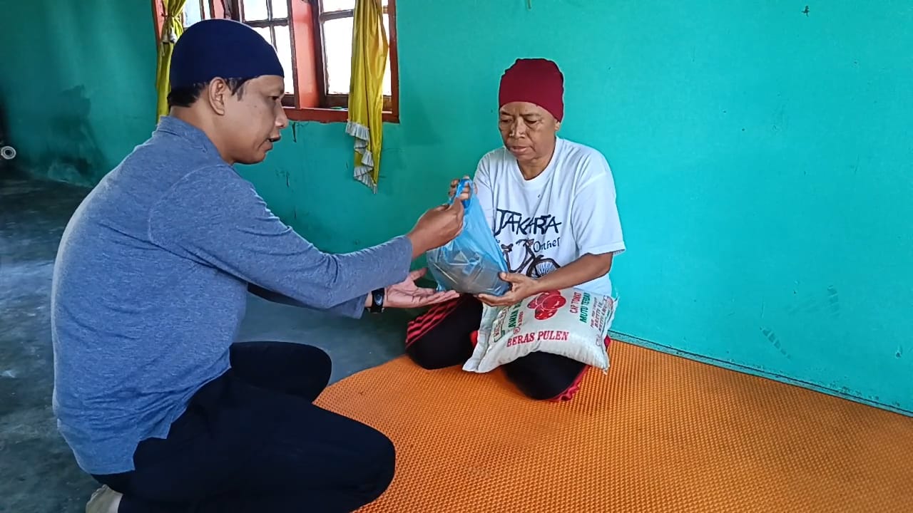 Di Balik Sunyi Ramadhan, Sebungkus Sembako Menguatkan Harapan Seorang Janda di Sergai 2 cbdaa420 8f8e 474e b0e7 5d5c53c735f8