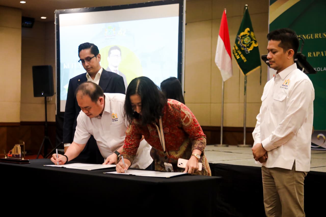 2b5516be 576f 4eda 90bc 2ed77086efea