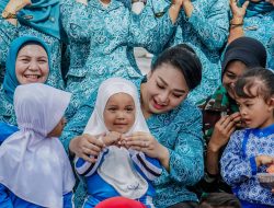 Airin Rico Waas Ajak Siswa PAUD dan TK Belajar Sambil Bermain di KRI Bima Suci