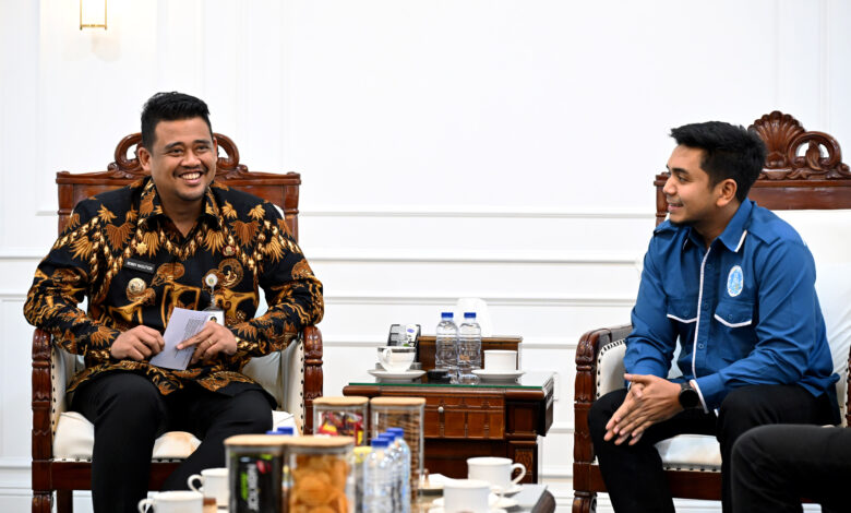 GUBSU TERIMA AUDIENSI GERAKAN EKONOMI KREATIF 05.jpg 780x470 1