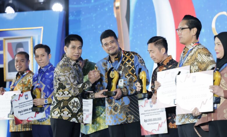 Terobosan Tata Kelola Keuangan Bobby Nasution Raih Penghargaan Creative Financing dari Mendagri 3 780x470 1