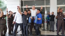 Moment Haru Perpisahan Jajaran Pegawai Kejaksaan Tinggi Sumatera Utara Dengan Harli Siregar