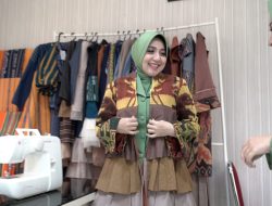Harmoni Wastra dan Modernitas: Jejak Kreatif Ny. Almira Try Suhandy MS dalam Menembus Batas Mode
