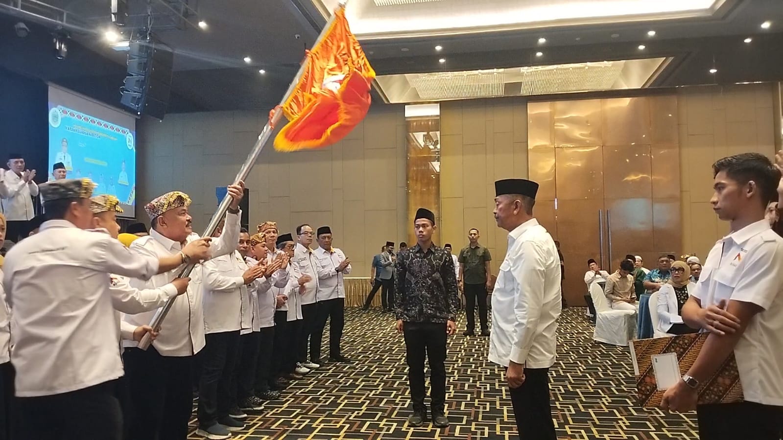 H. Ir. Erwan Rozadi Nasution Resmi Pimpin IKANAS Sumut 2025–2030, Serukan Persatuan Besar Keluarga Nasution untuk Bangun Sumatera Utara 3 cb6492e6 4a79 4174 97fb 27b7631104f9