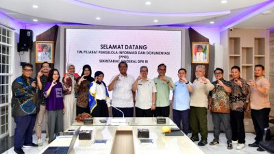 Dok Kunjungan Tim PPID Sekretariat Jenderal DPR RI ke Dinas Kominfo Sumut 8.JPG 780x470 1