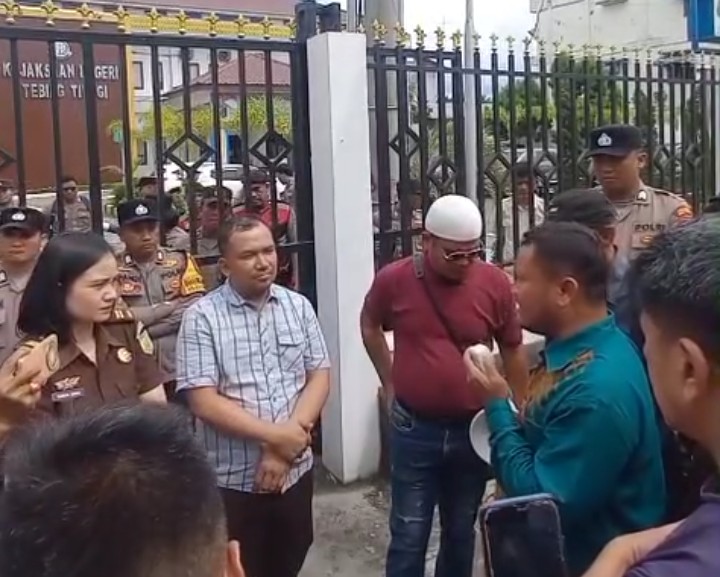 TTB Desak Kejari Tebing Tinggi Percepat Penanganan Sejumlah Dumas, Soroti Dugaan Penyimpangan Anggaran Daerah 3 IMG 20260623 WA0089