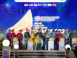 Tampil Meriah dan Megah, Wali Kota Medan Buka Gemes 2026 Lewat Petikan Gambus Melayu