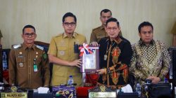 Di DPRD Medan, Rico Waas Paparkan Strategi Efisiensi APBD 2025: Tanpa Utang, Fokus Banjir dan Digitalisasi PAD 4 whatsapp image 2026 06 22 at 154847 1 1782119341
