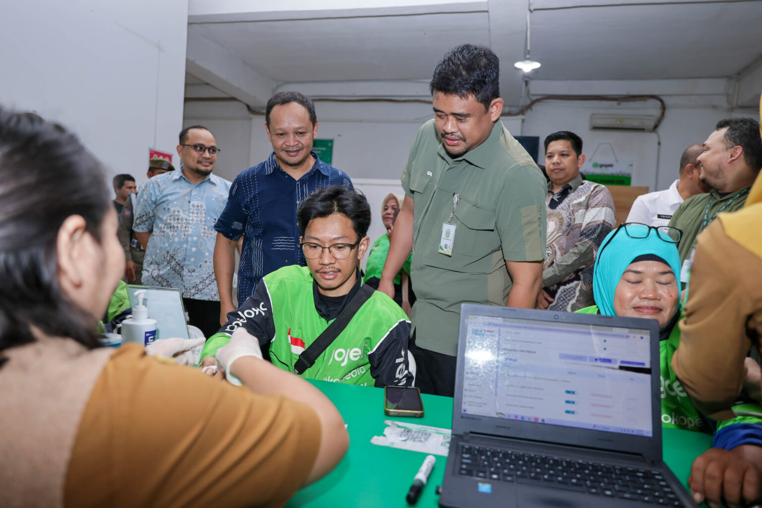 Gubsu tinjau Cek Kesehatan Gratis GoJek 2.jpg 1536x1024 1