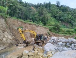 Infrastruktur Desa di Hutajulu Parbalik Terus Dikebut, Akses Warga Kian Membaik