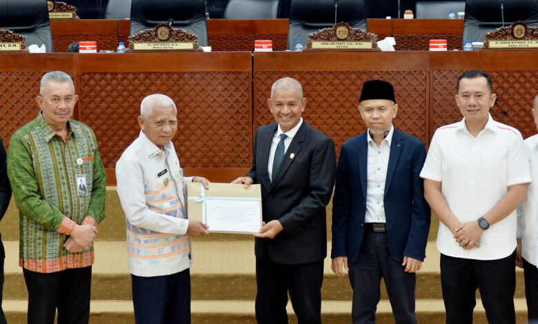 Wagub Ranperda AIJ di DPRD 5.jpg 780x470 1