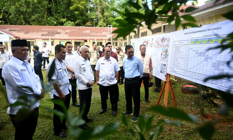 Wagubsu Tinjau Rencana Pembangunan Kelas di SMKN 3 Gunung Sitoli 1.jpg 780x470 1