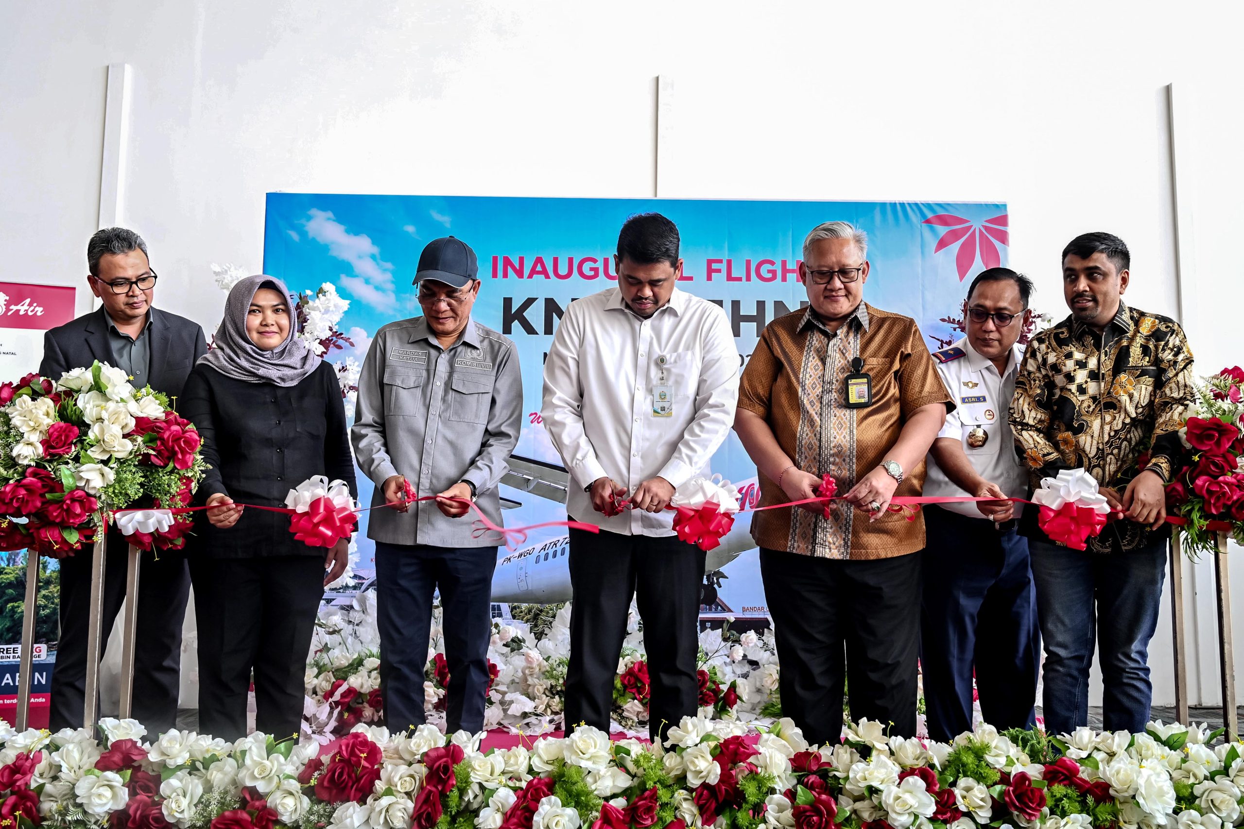 010826 GUBSU WINGS AIR TERBANG PERDANA MADINA 05.jpg scaled