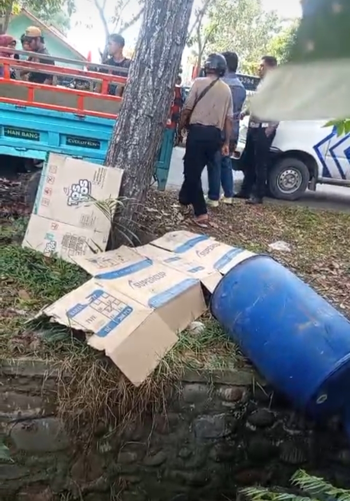 Sudarmo Tewas Akibat Laka Lantas, Misteri Drum dan Jerigen Belum Terungkap 2 5ae7ca8d 1c43 47ae 8d4e ac94857e0ff3