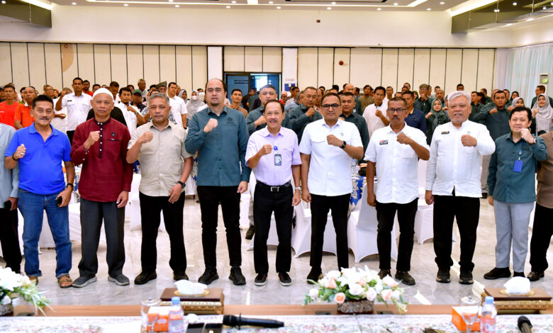 Foto Sosialisasikan Program Pemasangan Pipa Distribusi Yang Dibiayai Perumda Tirtanadi 1 12.JPG 780x470 1