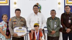 Gubernur Bobby Nasution Undang Siswa Juara Olimpiade Matematika, Beri Beasiswa hingga Tablet Belajar 5 Gubsu audiensi Caroline Olimpiade Sains 6.jpg 780x470 1