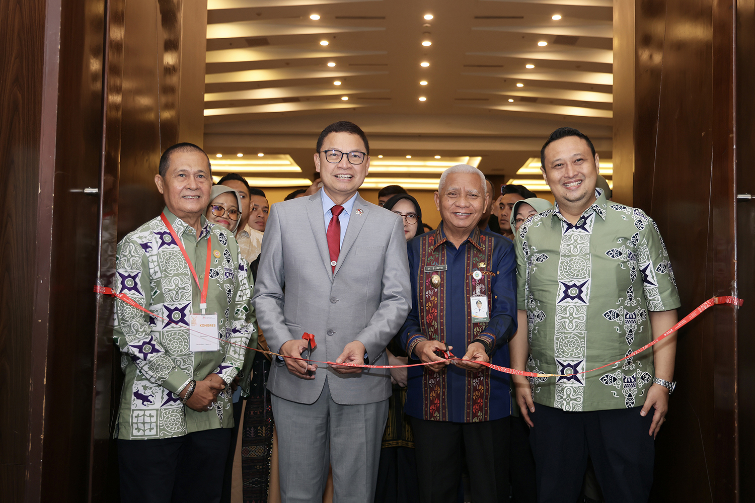WAGUB PIT IKATAN APOTEKER INDONESIA 2.jpg