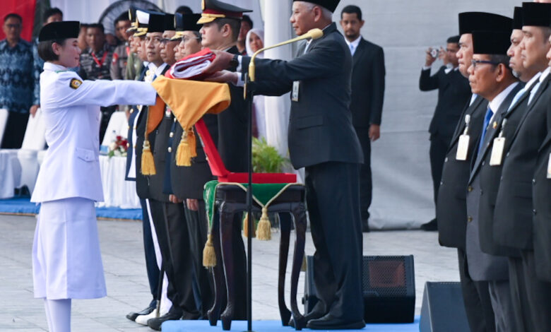 Wagubsu Upacara Penurunan Bendera HUT ke 81 RI 8.jpg 780x470 1