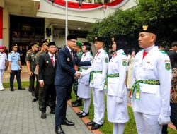 Rico Waas Kukuhkan Paskibraka Kota Medan, 48 Putra-Putri Terpilih Siap Kibarkan Sang Merah Putih di HUT ke- 81 Republik Indonesia