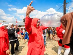 Aksi Unik Warga Medan Maimun Lomba 17-an di Sungai, Disapa Langsung Wali Kota Medan