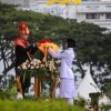 Upacara Penurunan Bendera HUT Ke- 81 RI Berlangsung Khidmat, Rico Waas Serahkan Tanda Kehormatan Satyalancana Karya Satya dari Presiden