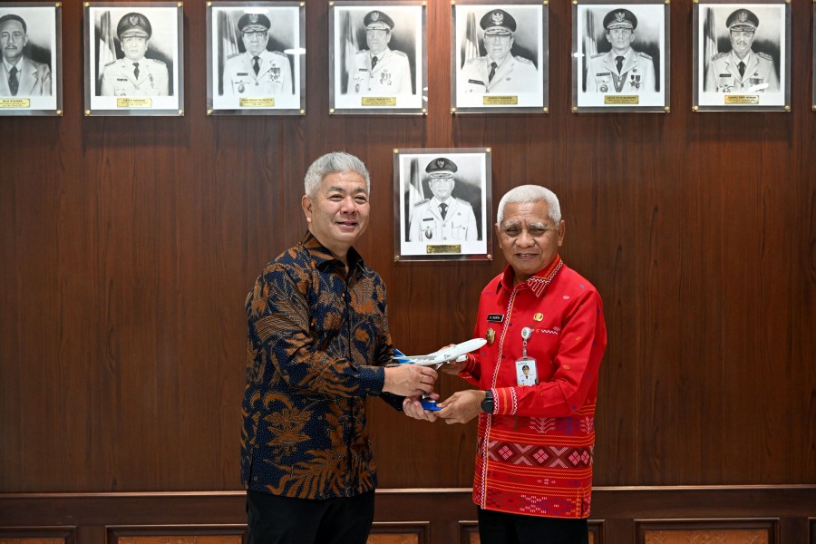 030926 WAGUB AUDIENSI GARUDA 02 jpg