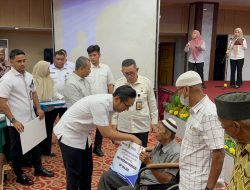 PKH Medan Makmur Resmi Disalurkan, Rico Waas Serahkan Bantuan Untuk 10 Ribu Warga Lansia dan Disabilitas