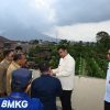 Gunung Sinabung Naik Status Siaga, Bobby Nasution Perintahkan Evakuasi Warga di Zona Bahaya