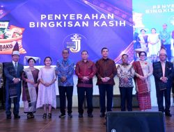 Pesta Olob-Olob GKPS Resort Medan Barat, Pj Sekdaprov Sumut Ajak Jemaat Perkuat Gotong Royong dan Kepedulian Sosial