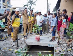 Penanganan Banjir Jadi Prioritas, Rico Waas Beri Atensi Khusus U-Ditch di Indra Kasih