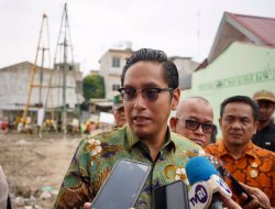 Tinjau Pembangunan Puskesmas Glugur Darat, Rico Waas Targetkan Rampung Desember