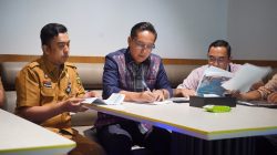Rico Waas Siapkan Percepatan Bedah Rumah, Target 898 Unit Tuntas Desember