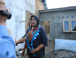 Air Mata Nurbaini Pecah, Rumah Lapuk dan Bocor Puluhan Tahun Kini Diperbaiki Jadi Hunian Layak oleh Rico Waas
